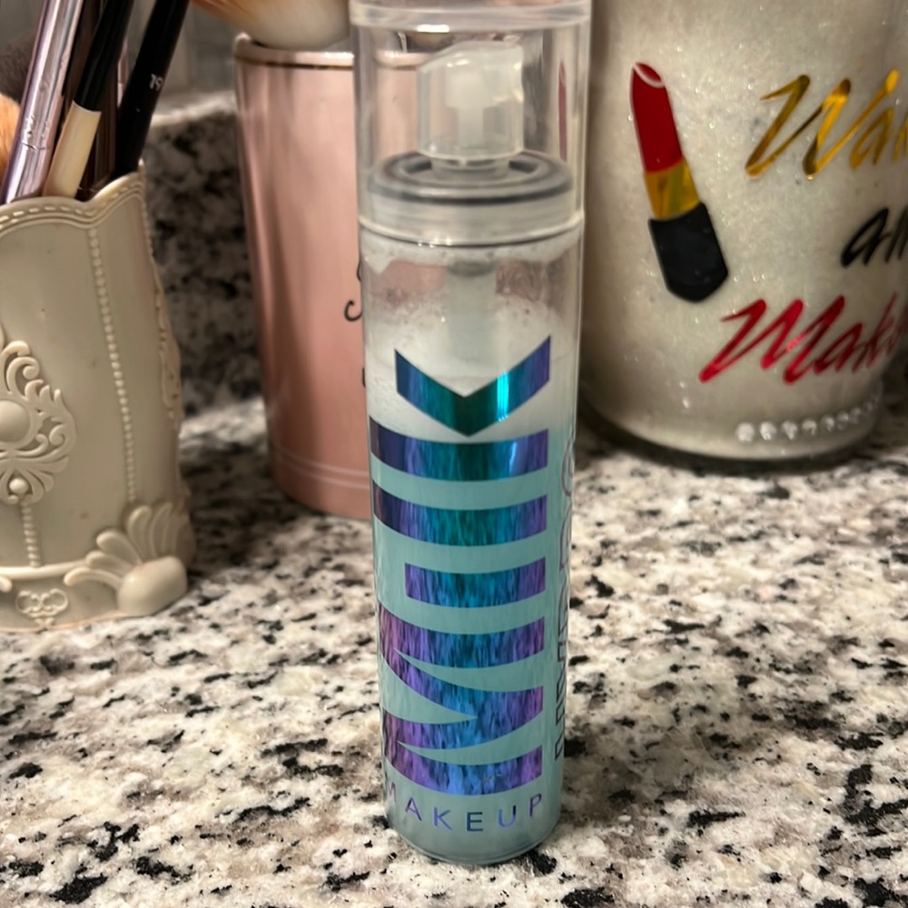 Milk makeup Hydro grip & set setting spray. Pre owned. Used a few times.